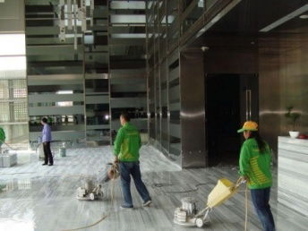 深圳專業裝修清潔服務 木地板打蠟修復、瓷磚美縫與全方位保潔指南